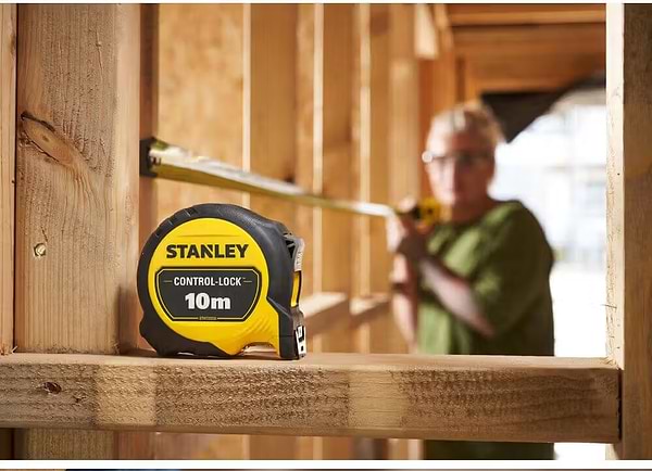 Фото - Рулетка Stanley CONTROL-LOCK 10м х 25мм (STHT37233-0)