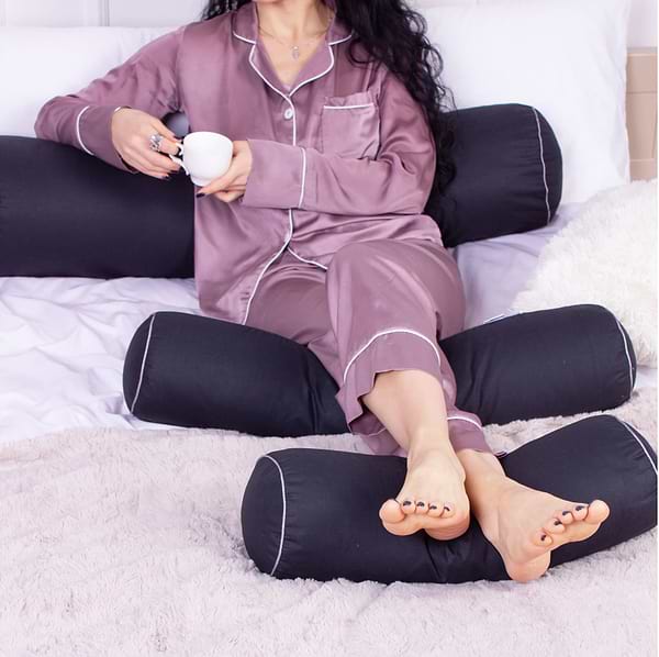 Фото - Подушка валик MirSon №8582 Naturale Line 16-9000 Black Stone Полистирол 100х16 см (2200006346265)