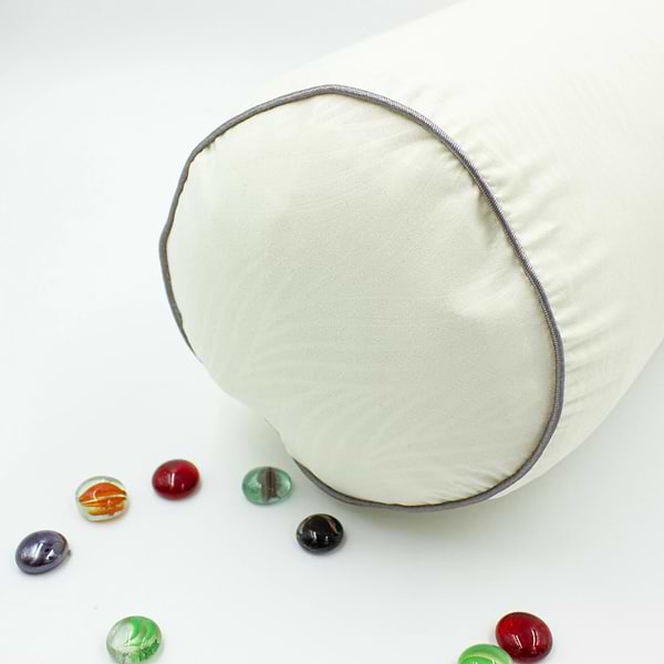 Фото - Подушка валик MirSon №8344 Eco Line Creamy Tencel 100х20 см (2200006250548)