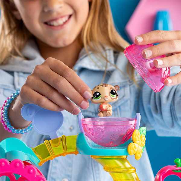 Фото - Колекційні фігурки набір Littlest Pet Shop ФАБРИКА РОЗВАГ (2 фігурки, фабрика, аксесуари) (00519)