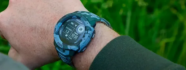 Фото - Смарт-годинник Garmin Instinct Solar Camo Edition Graphite Camo (010-02293-05)