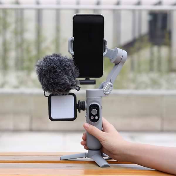 Фото - Стедікам AOCHUAN Professional Gimbal Stabilizer for Smartphone (SMARTX-G)