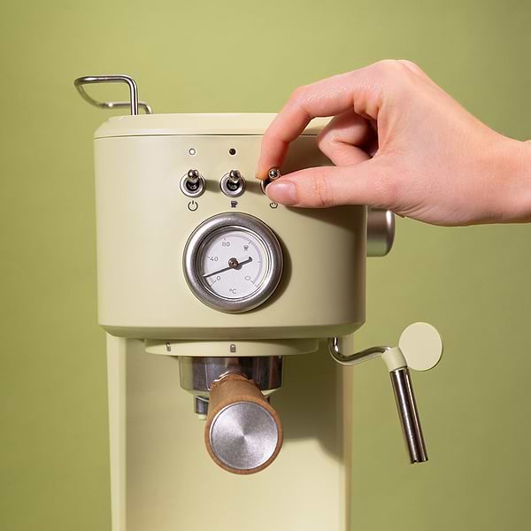 Фото - Кофеварка рожковая Cecotec Power Espresso 20 Retro Green (CCTC-01723)