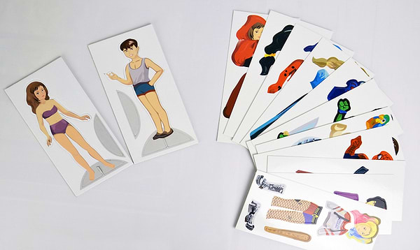 Фото - Настольная игра (3-4 года) Умняшка Одевалка "Персонажи" (1906)