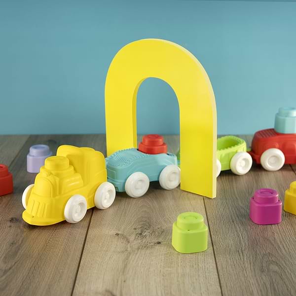 Фото - Базовий ігровий транспорт для малюка Clementoni з конструктором Sensory Train серія Soft Clemmy (17424)