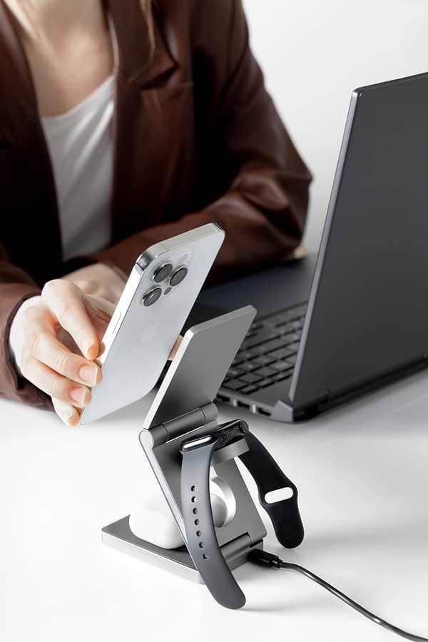 Фото - Бездротовий зарядний пристрій Proove Titan Volt 3 in 1 Gray