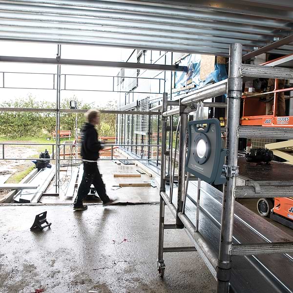 Фото - Ліхтар SCANGRIP Nova 4 (Бер.02)