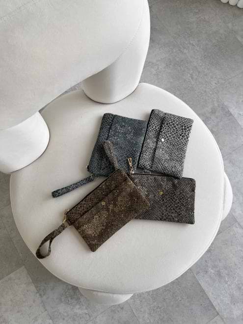 Фото - Косметичка ART KNIT Python сіра 14x21 см (037888)