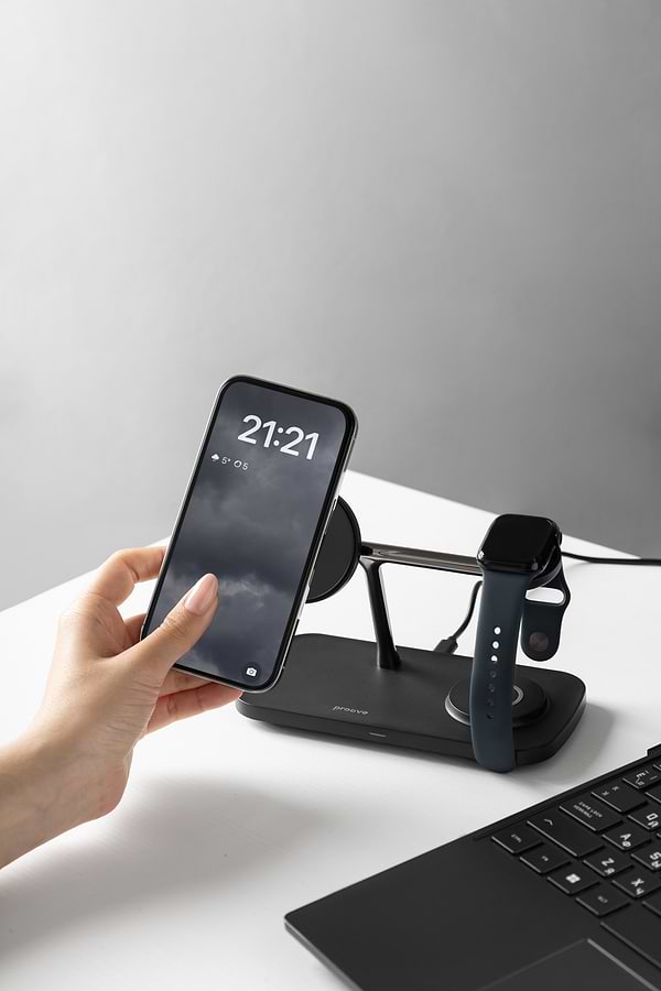 Фото - Бездротовий зарядний пристрій Proove Magnetic Field Pro 3 in 1 Qi2 black (WSMP15002001)