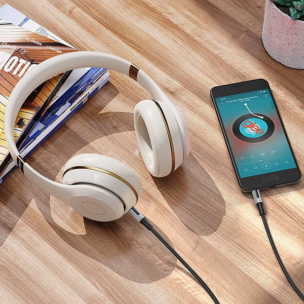 Фото - Кабель 3.5 мм - 3.5 мм BOROFONE BL19 Creator AUX Black (6941991108310)