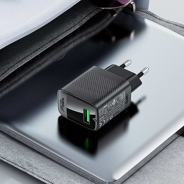 Фото - Сетевое зарядное устройство AceFast A90 QC18W GaN single USB-A charger (EU) Black (6974316283249)