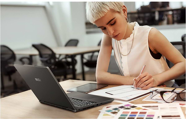 Фото - Ноутбук MSI Venture 14 AI A1MG-031XUA (9S7-14Q221-031) Solid Gray