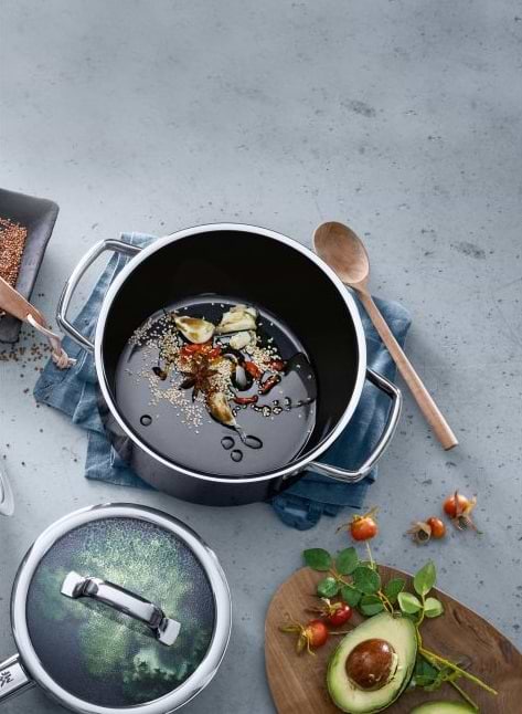 Фото - Каструля WMF FT Mineral Topf 24 см, 5,7 л Rose Quartz (514495290)