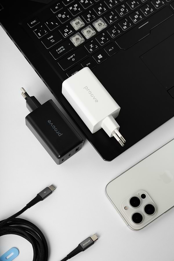 Фото - Мережевий зарядний пристрій Proove Pocket GaN 65W (2Type-C + USB) Black (WCPG65121201)