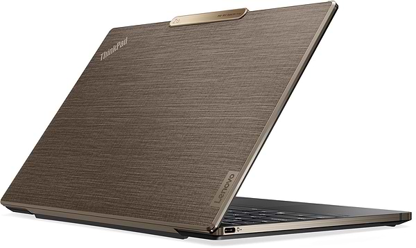 Фото - Ноутбук Lenovo ThinkPad Z13 Gen 2 (21JV0008RT) Flax Fiber Bronze Black