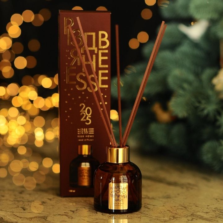 Фото - Аромадиффузор Esse Рождественское Мандариново-травяной чай 100 мл (4820288090076)