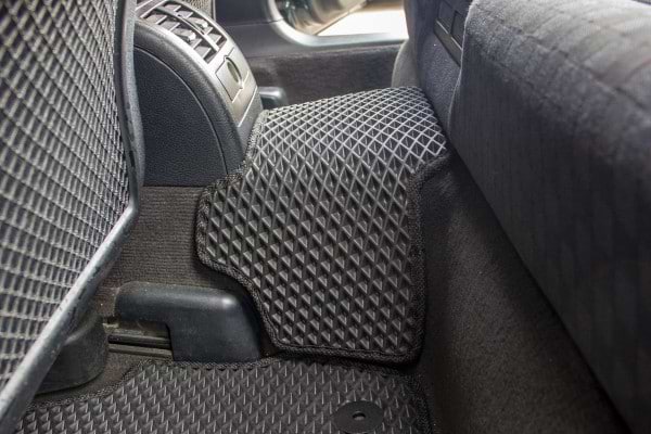 Фото - EVA коврики в салон авто EVAtech для A6 (C5) FWD Audi 1997-2001 2 поколение Combi EU (AU11083CBK5AV8RBB)