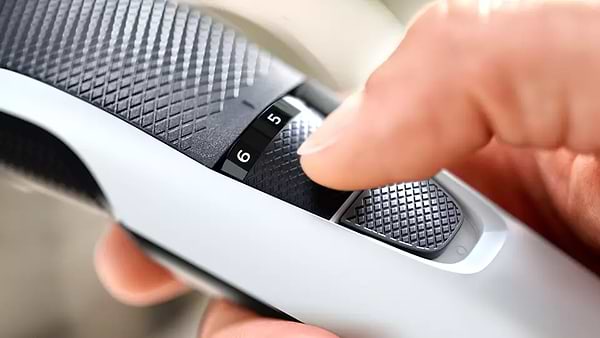 Фото - Тример для вусів і бороди Philips BT3206/14