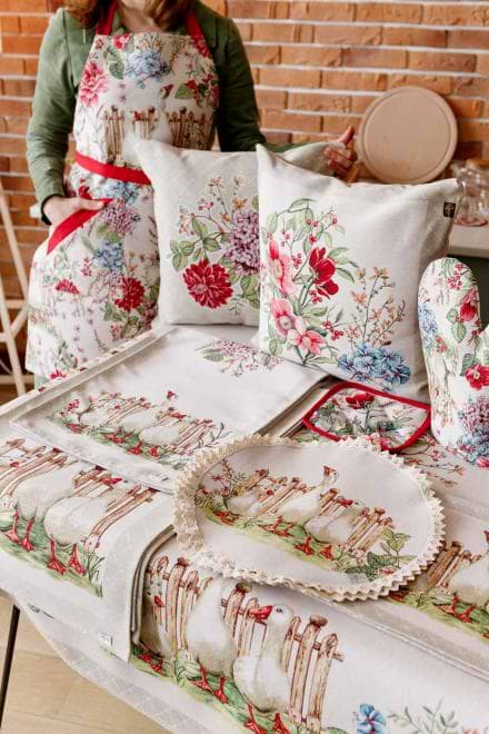 Фото - Подушка декоративная Прованс Цветы в рамке 45х45 см (034203)