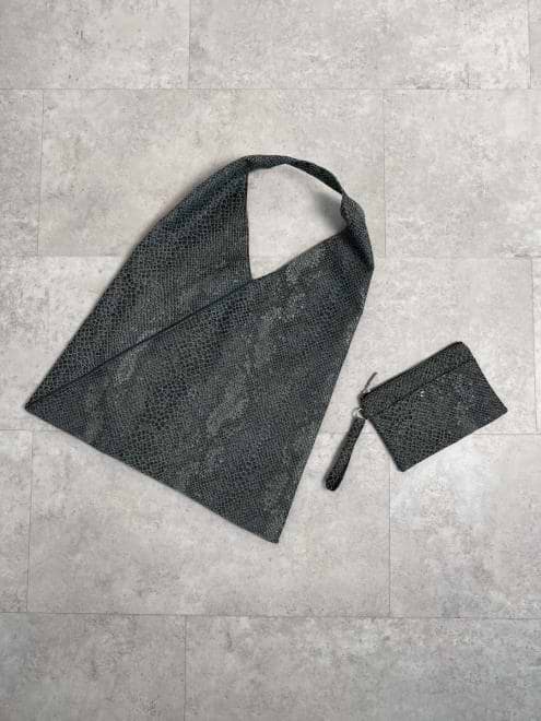 Фото - Косметичка ART KNIT Python сіра 14x21 см (037888)