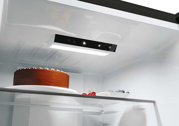 Фото - Холодильник Candy CNCQ2T620EB