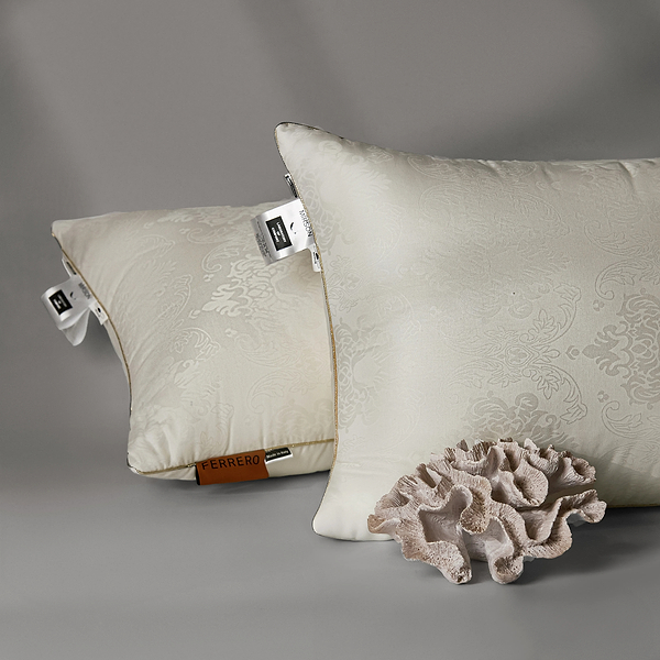 Фото - Подушка стандартная MirSon №15-40 Ferrero Thinsulate Vanilla 50х70 см (2200011165615)