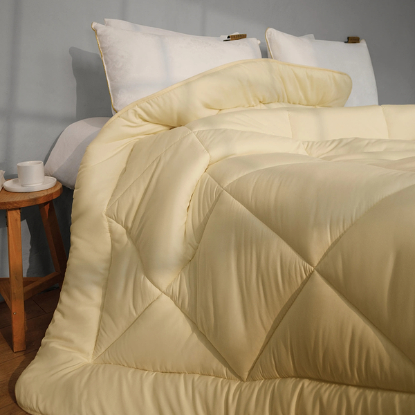 Фото - Ковдра всесезонна двоспальна євро MirSon №1657 Eco Light  Krem 200x220 см (2200002652667)