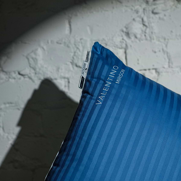 Фото - Подушка стандартна MirSon 1188 Valentino Hand Made 3M Thinsulate 60х60 см (2200001516236)