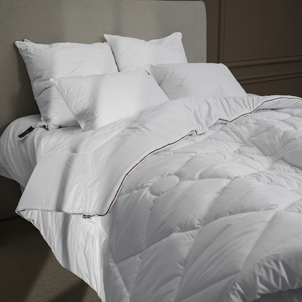 Фото - Одеяло зимнее полуторное MirSon EcoSilk №1311 DeLuxe Hand Made 155x215 см (2200001529915)