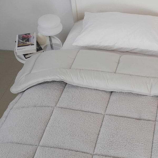 Фото - Ковдра демісезонна полуторна ТЕП TEDDY 150х210 см Світло-сірий (1-05207_35049)