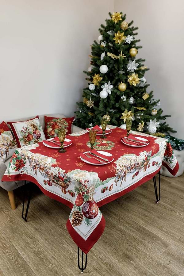 Фото - Наволочка Прованс гобелен PRESENT 45х45 Сани Санты (031397)