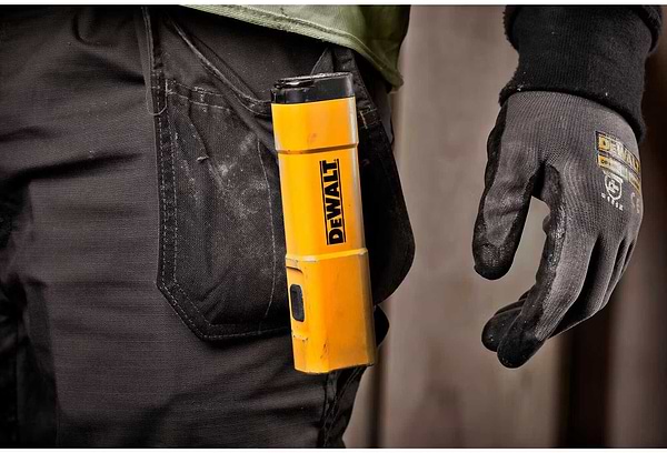 Фото - Фонарь аккумуляторный DeWALT 3.6В (DCL183)