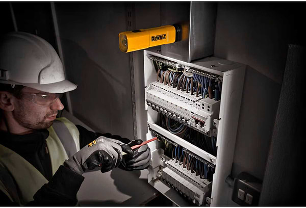 Фото - Фонарь аккумуляторный DeWALT 3.6В (DCL183)