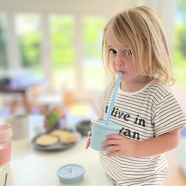 Фото - Чашка MinikOiOi Sip+Snack - Pinky Pink/Powder Grey (101100108)