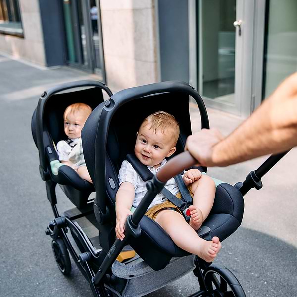 Фото - Автокрісло ABC Design Tulip i-Size Black (12005101000)