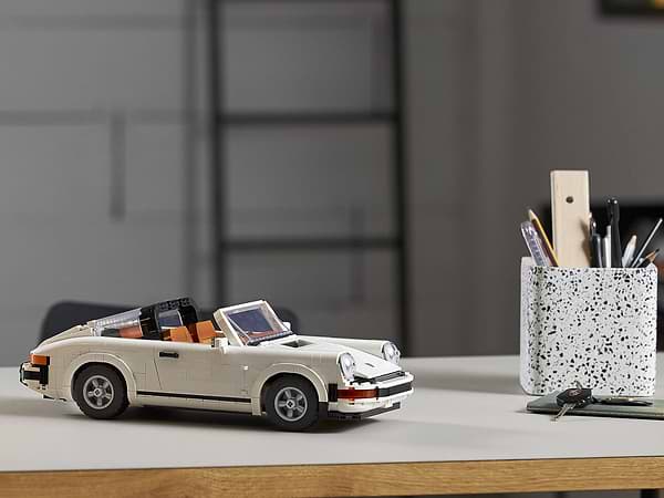 Фото - Конструктор LEGO Icons Porsche 911 (10295)