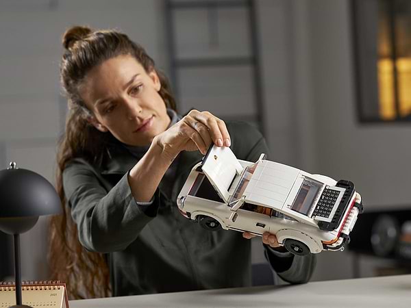 Фото - Конструктор LEGO Icons Porsche 911 (10295)