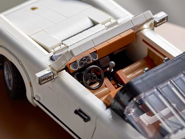 Фото - Конструктор LEGO Icons Porsche 911 (10295)