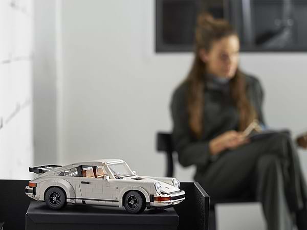 Фото - Конструктор LEGO Icons Porsche 911 (10295)