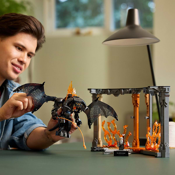 Фото - Конструктор LEGO Icons Володар перснів: Балроґ. Книжковий куточок (10367)