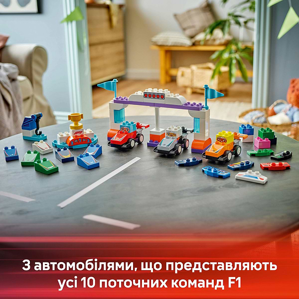 Фото - Конструктор LEGO DUPLO Town Автомобили для гонки и пилоты команд Формулы-1 (10445)