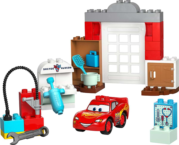 Фото - Конструктор LEGO DUPLO Disney Визит МакКвина в гараж Дока (10456)