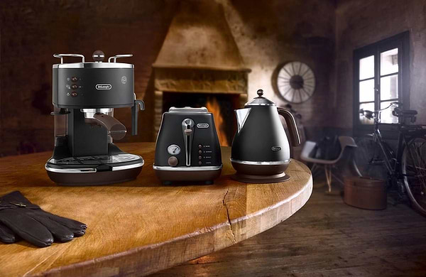 Фото - Электрический чайник Delonghi KBOV2001.BK