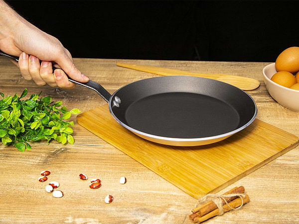 Фото - Сковорода для млинців de Buyer млинцева 22 см 8185.22