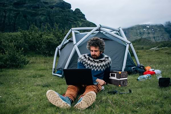 Фото - Зарядна станція універсальна Technaxx TX-201 315Wh 300W