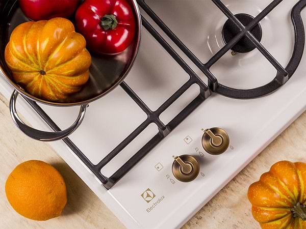 Фото - Уценка - Варочная панель газовая Electrolux GPE363RBW