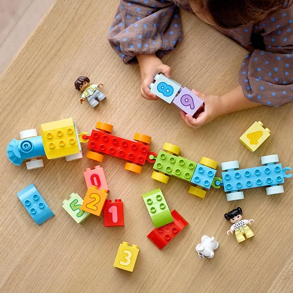 Фото - Конструктор LEGO DUPLO My First Поезд с цифрами – учимся считать (10954)
