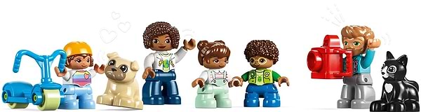 Фото - Конструктор LEGO DUPLO® Семейный дом 3 в 1 (10994)