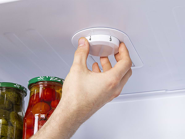 Фото - Холодильник Beko RCSK335M20W