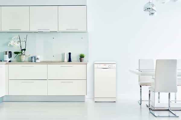 Фото - Посудомоечная машина отдельностоящая Bosch SPS40F22EU